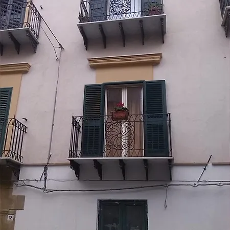 Largo Barile 2* Caltanissetta