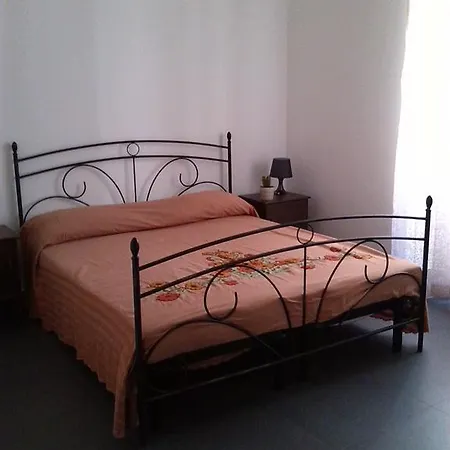 Largo Barile Bed & Breakfast 3*